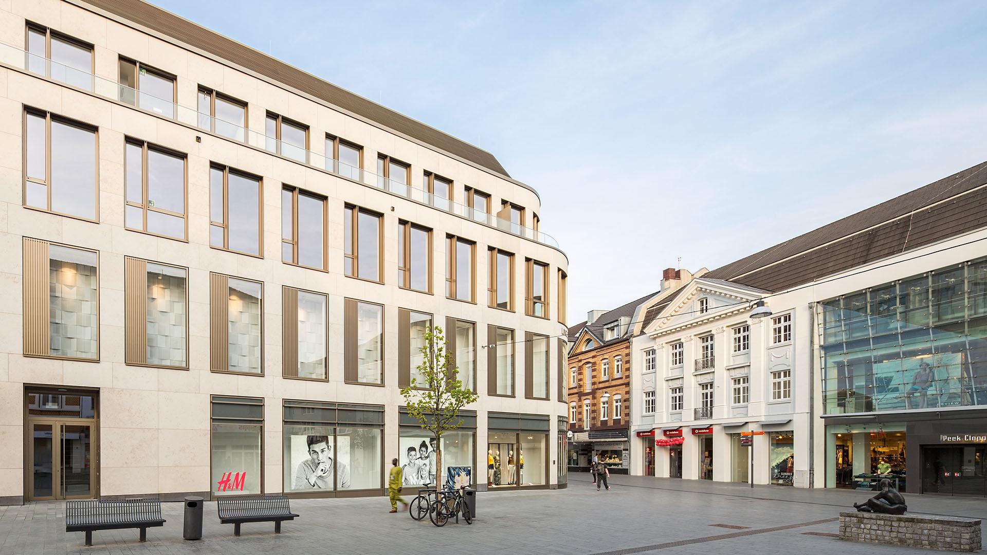 büro- und geschäftshaus