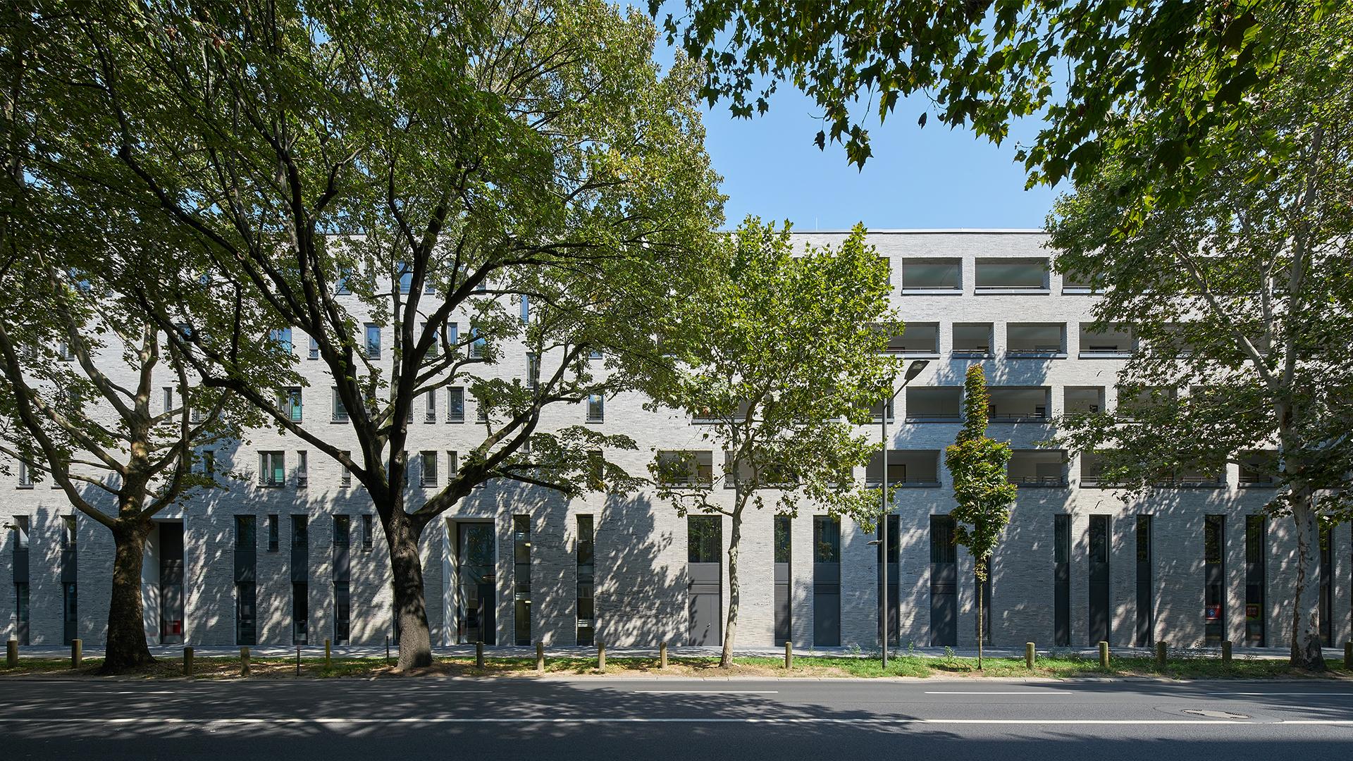 Zollhafen Mainz / Rheinallee III