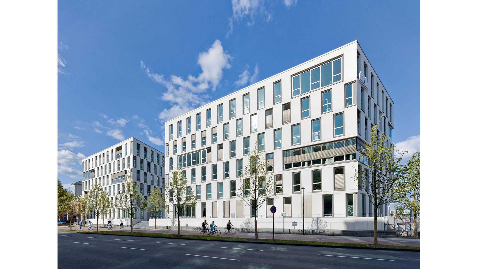 pier 15, rheinauhafen